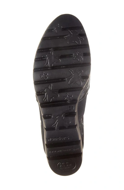 Wonders Kiltie Platform Loafer In Textured Black Patent