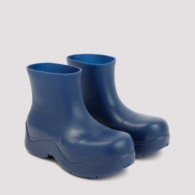 Shop Bottega Veneta Puddle Boot Shoes In Blue