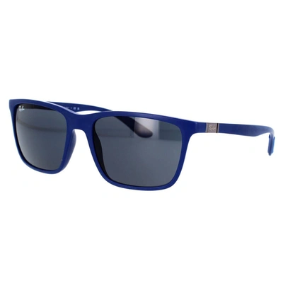 Shop Ray Ban Ray-ban Sunglasses In Blue
