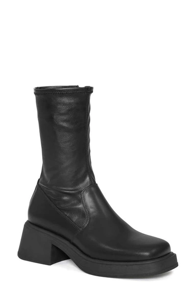 Shop Vagabond Shoemakers Dorah Block Heel Boot In Black