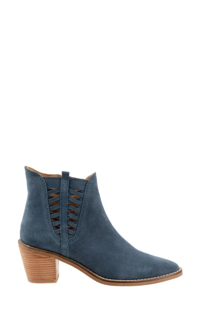 Shop Bueno Veronika Bootie In Indigo Suede