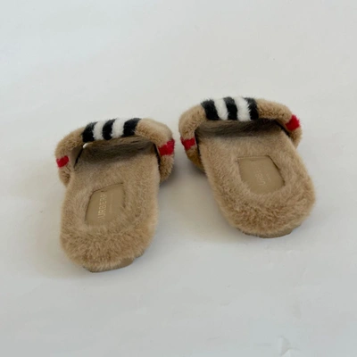 Pre-owned Burberry Icon Stripe Faux Fur Slides For Kids, Size 34