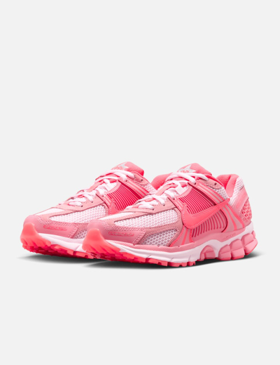 Shop Nike -  Zoom Vomero 5 In Pink