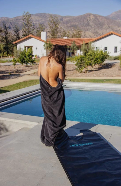 Higherdose Sauna Blanket Towel Insert In Black