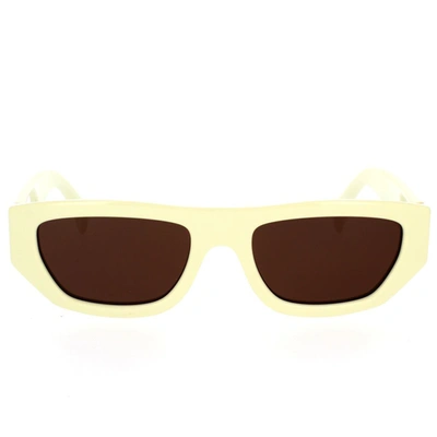 Shop Gucci Eyewear Sunglasses In Ivory