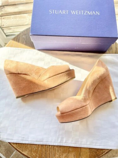 Pre-owned Stuart Weitzman Tori Ballet Suede Platform Peep-toe Wedge Heels 8.5m Bnib $425 In Pink