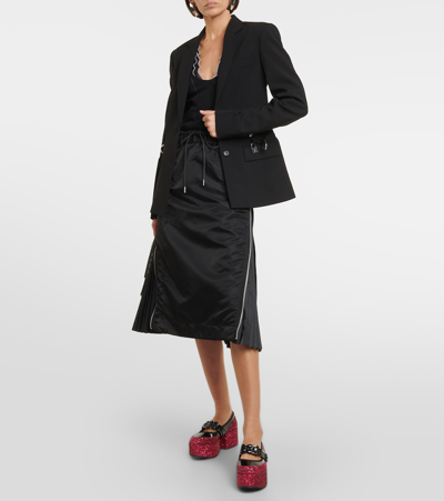 Noir Kei Ninomiya Glitter-embellished Loafers In Black
