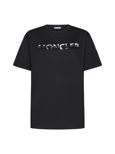 Shop Moncler T-shirt In Nero