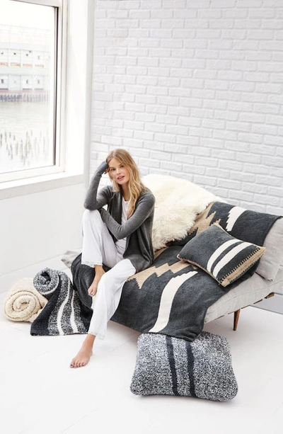 Barefoot Dreams Cozychic™ Throw Blanket In Graphite