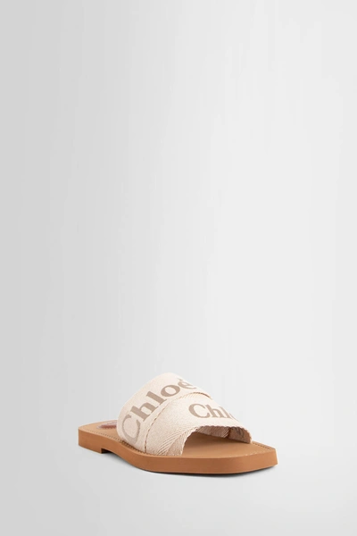 Chloé Woody Linen Flat Sandals In Neutral