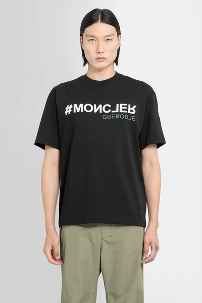 Shop Moncler Man Black T-shirts