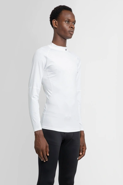 Shop Nike Man White T-shirts