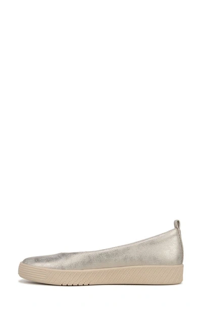 Shop Soul Naturalizer Neela Slip-on Flat In Gold Synthetic