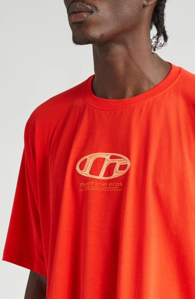 Shop Martine Rose Pulled Neck Logo Graphic T-shirt In Red/ Cyber