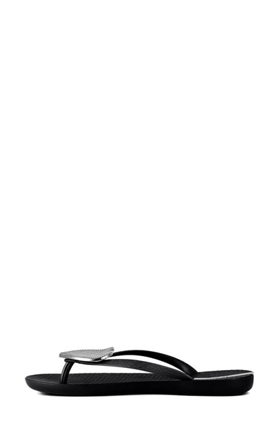 Ipanema Wave Heart Flip Flop In Black/ Silver