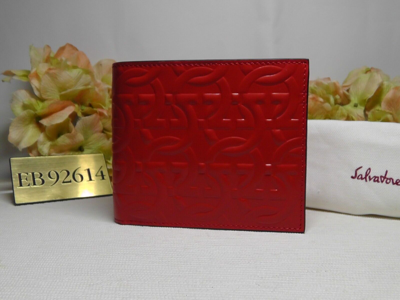 Pre-owned Ferragamo Salvatore  Travel Gancini Embossed Red/black Leather Bifold Wallet$450