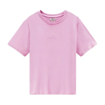 Shop Woolrich Embroidered Logo T-shirt In Smoky_rose