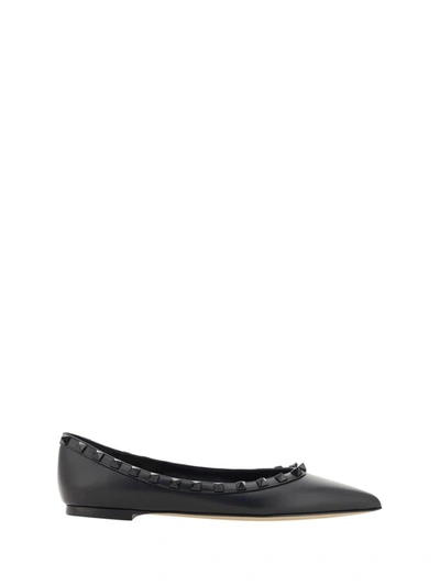 Shop Valentino Garavani Ballerinas In Nero