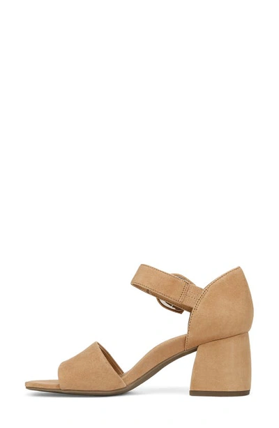 Vionic Chardonnay Block Heel Sandal In Camel Suede