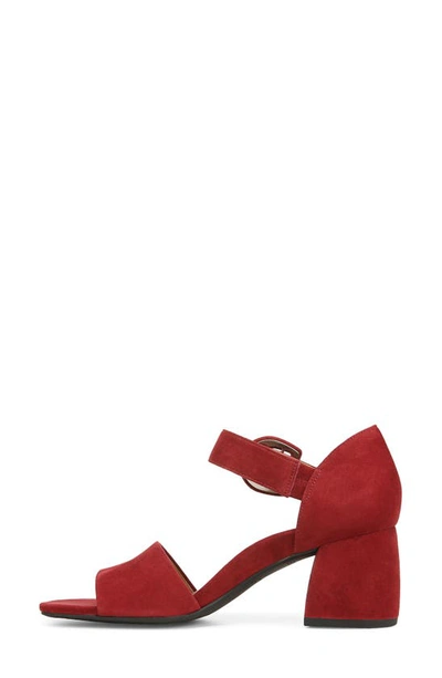 Vionic Chardonnay Block Heel Sandal In Syrah Red