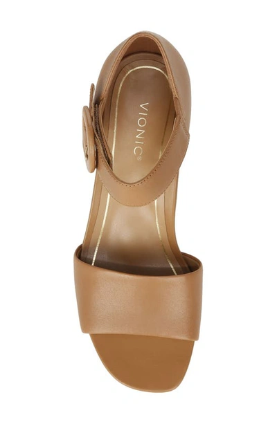 Vionic Chardonnay Block Heel Sandal In Camel Leather