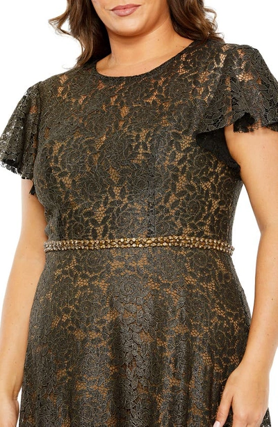 Fabulouss By Mac Duggal Flutter Sleeve Lace Overlay Gown In Black Gold