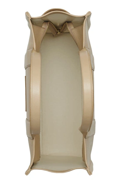 Marc Jacobs Women's Tote The Large Logo In Camel