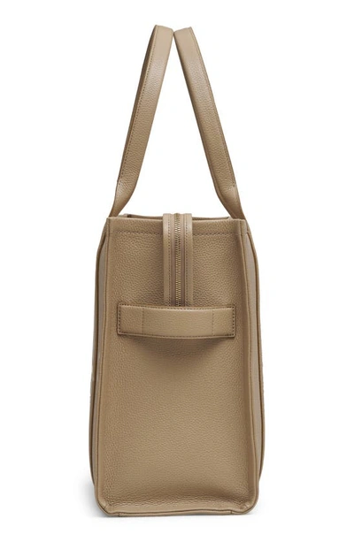 Marc Jacobs Women's Tote The Large Logo In Camel