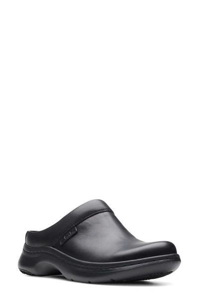 Clarks Pro Clog In Black Leather