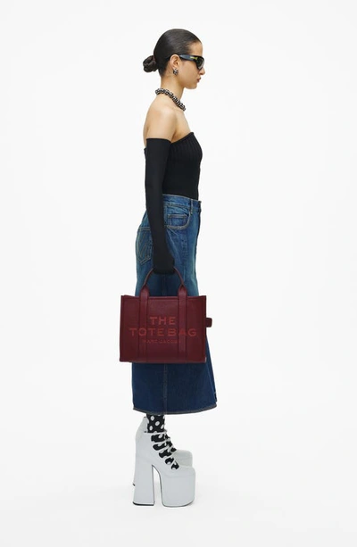 Shop Marc Jacobs The Leather Medium Tote Bag In Cherry