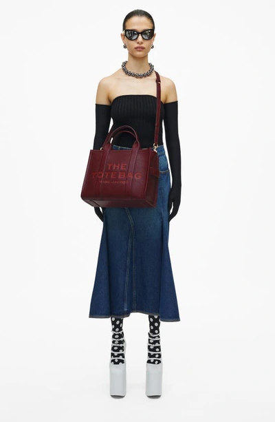 Shop Marc Jacobs The Leather Medium Tote Bag In Cherry