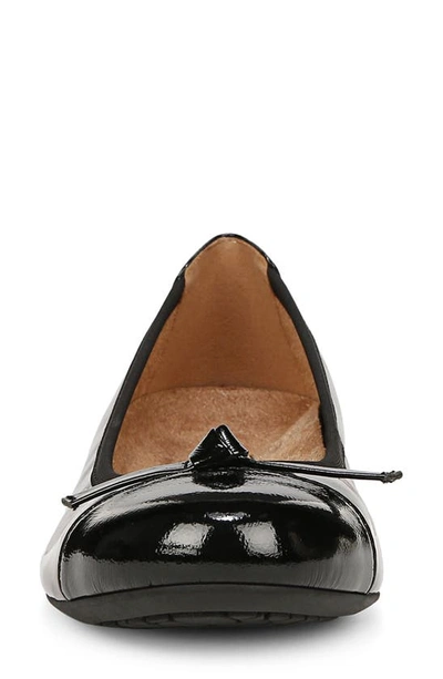 Vionic Amorie Cap Toe Ballet Flat In Black Leopard
