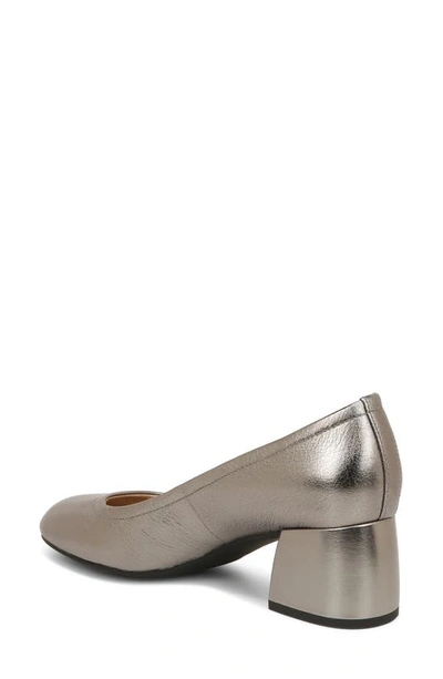 Vionic Carmel Pump In Pewter