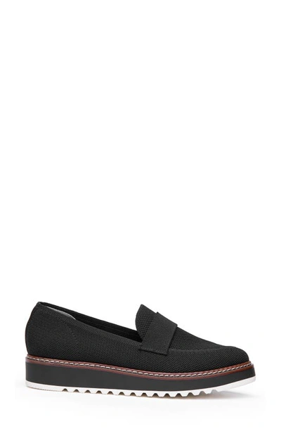 Me Too Barrett Loafer In Black