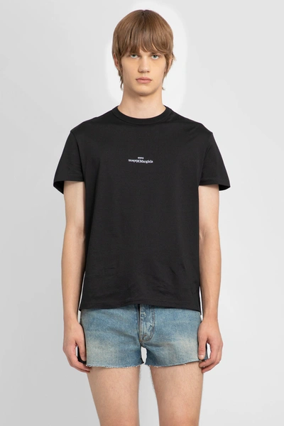 Maison Margiela Distorted Logo T-shirt In Black