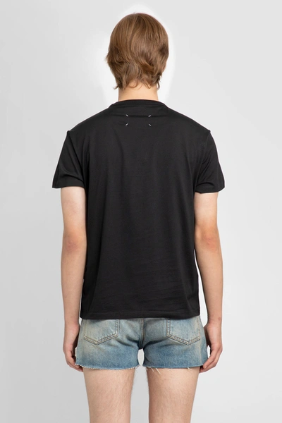 Maison Margiela Distorted Logo T-shirt In Black