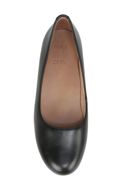 Naturalizer Women's Maxwell Round Toe Ballet Flats In Black Leather