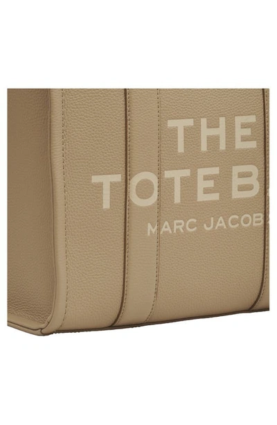 Marc Jacobs Tote Bag The Leather Medium Camel In Camel