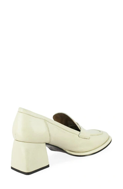 Saint G Viviana Loafer Pump In Off White