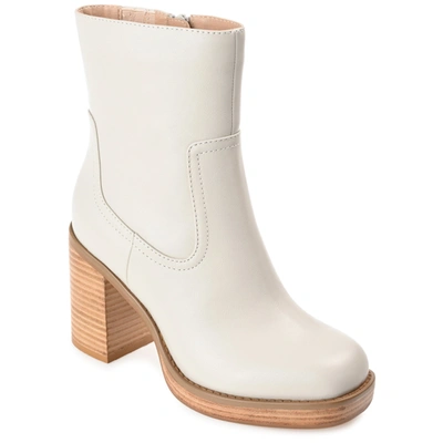 Journee Collection Womens Brittany Block Heel Booties In White