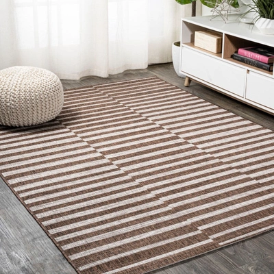 Jonathan Y Sukie Modern Offset Stripe Indoor/outdoor Area Rug | ModeSens