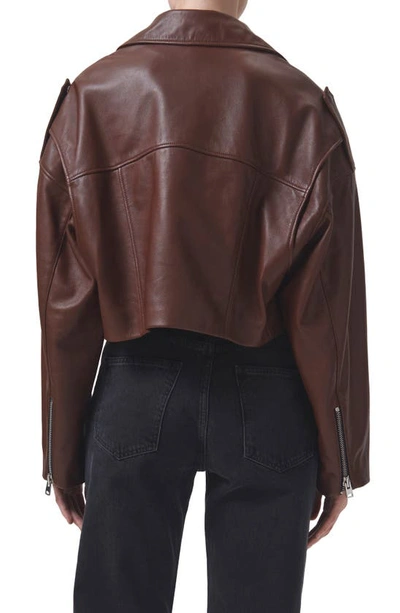 Shop Agolde Remi Crop Leather Biker Jacket In Cola