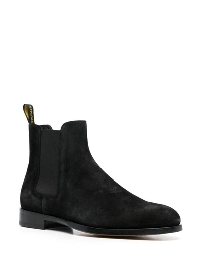 Shop Doucal's Chelsea Boot (cu) In Black