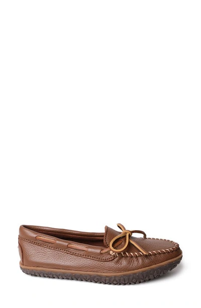Minnetonka Deerskin Tread Slipper In Carmel