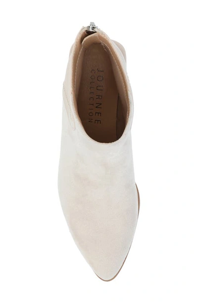 Journee Collection Consuello Bootie In Stone