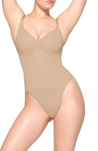 Skims Seamless Sculpt Sculpting Bodysuit In Clay