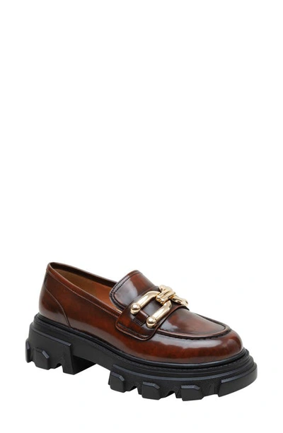 Shop Lisa Vicky Decide Lug Sole Loafer In Walnut