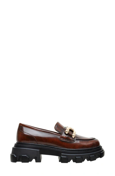 Shop Lisa Vicky Decide Lug Sole Loafer In Walnut