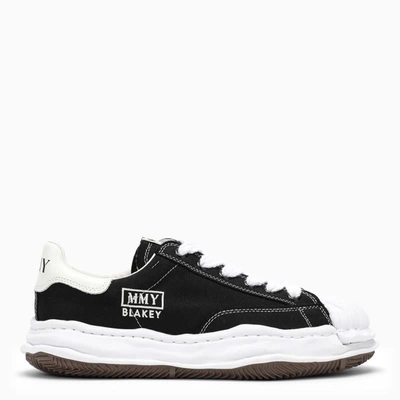 Shop Miharayasuhiro Maison Mihara Yasuhiro Canvas Blakey Low-top Sneakers In Black