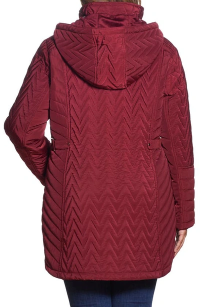 Gallery Chevron Quilt Hooded Jacket In Merlot